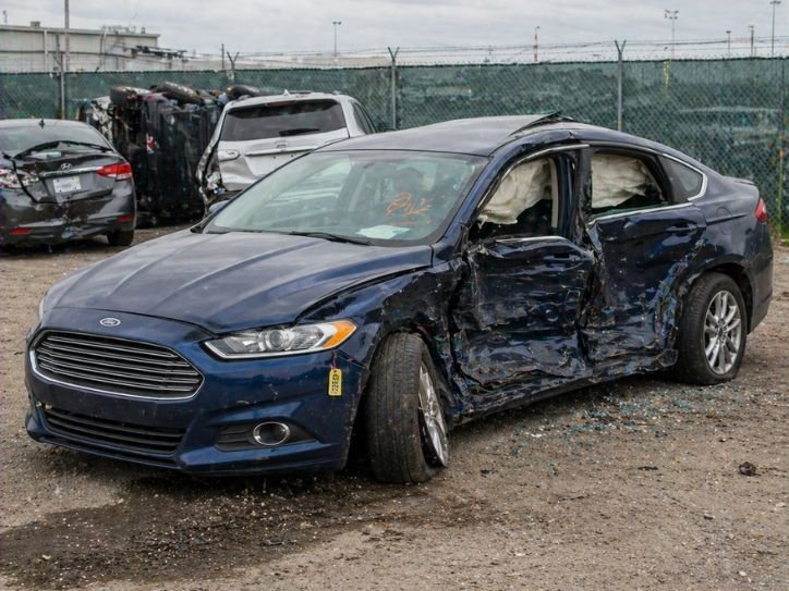 Closeup of damage on vehicle for accurate scrap car quote